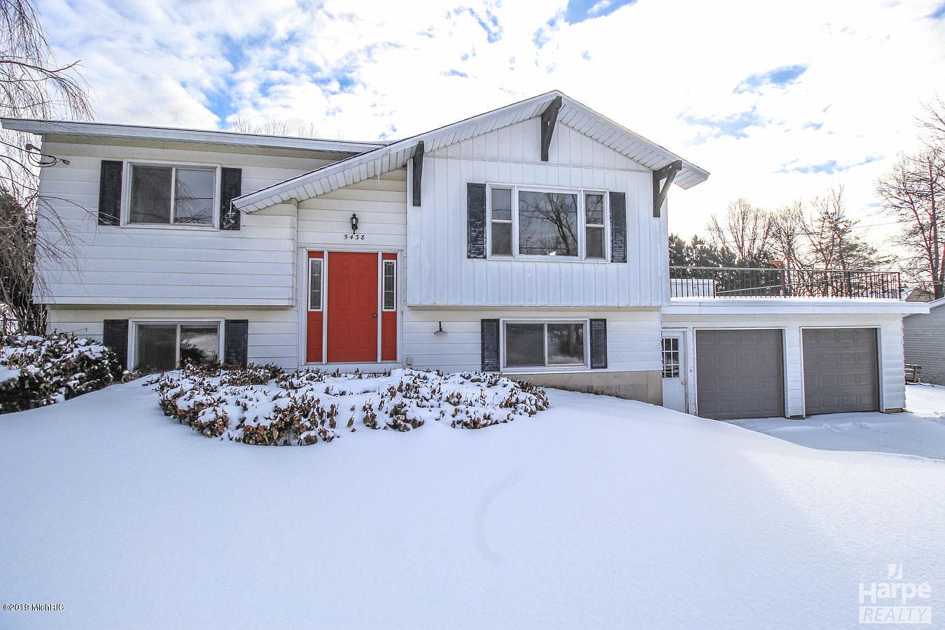 5438 Pine Island Dr NE, Comstock Park, MI 49321 Zillow