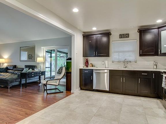 3rd image of 356 Redwing Way