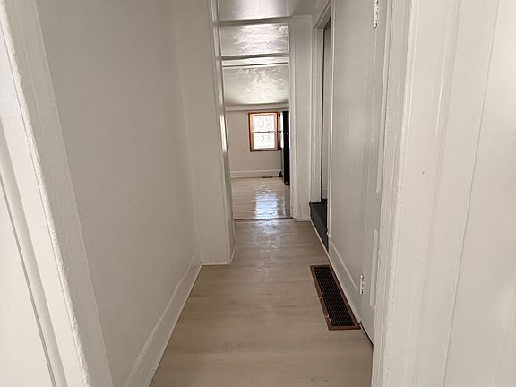 3rd image of 2323 Main St #Ok