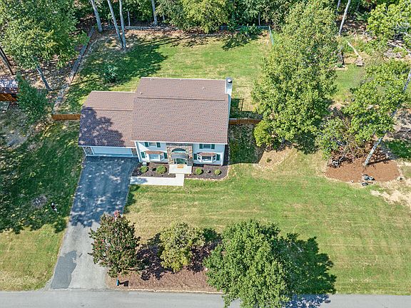 5th image of 121 Oak Ridge Ct