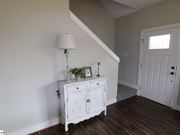 2nd image of 244 Cooley Cir