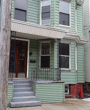 2nd image of 3200 Webster Ave #Open