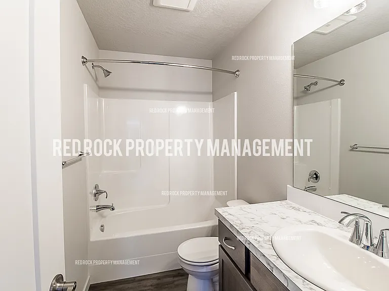 319 S Woodlawn Ln #1 — Photo 33