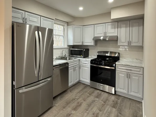 107 Alnus Pl Floor 1, Philadelphia, PA 19116