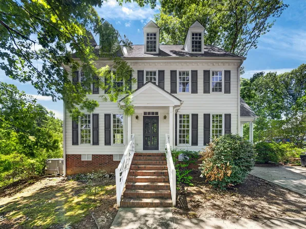 8220 Harps Mill Rd, Raleigh, NC 27615