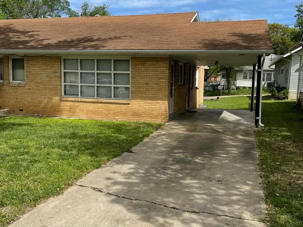 908 W 12th Ave, Emporia, KS 66801