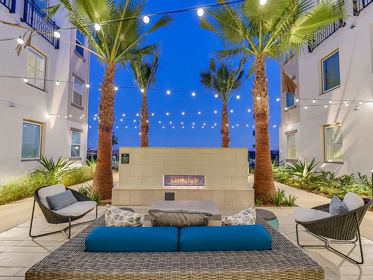 Outdoor Lounge
