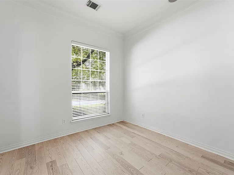 58 N Scribewood Cir — Photo 5