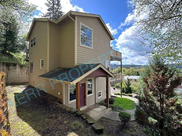 512 SE Espinosa St — Photo 27
