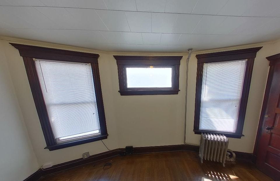 1st image of 33 Mine St #5A