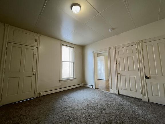 4th image of 101 E Antietam St APT 1
