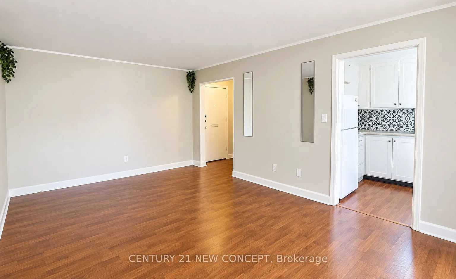 2 bed, $1,650 — Photo 3