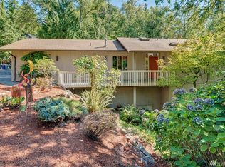 8420 SE 47th Pl, Mercer Island, WA 98040