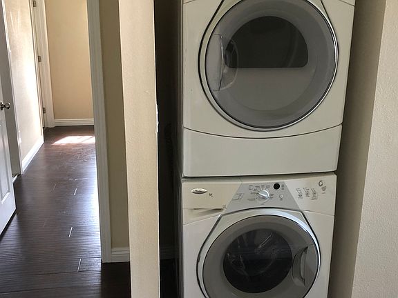 4th image of 1283 W 37th Pl #1283
