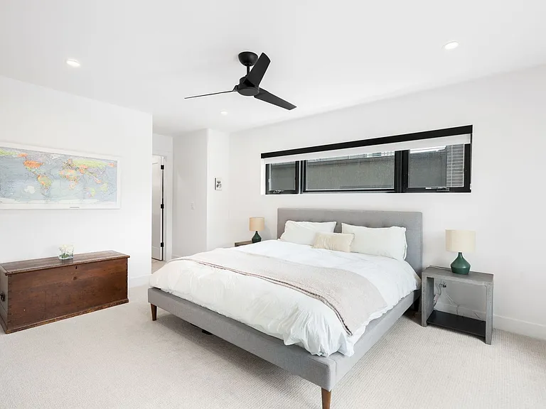 2498 Wolff St — Photo 33