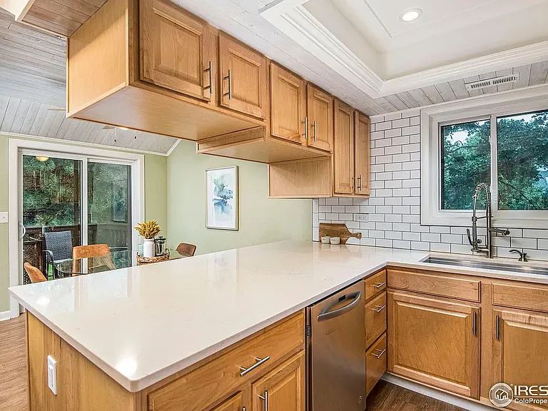 6174 Willow Ln — Photo 3