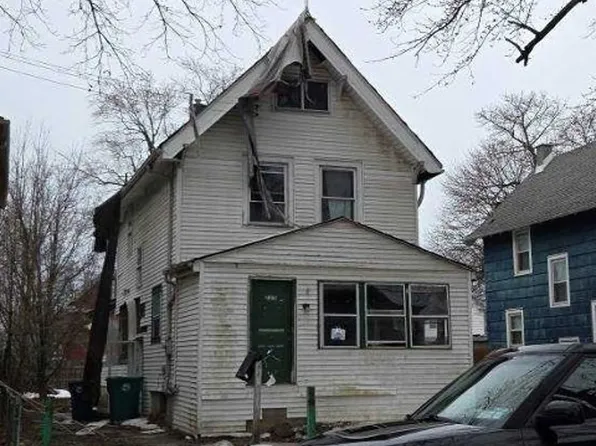 2215 Willow Ave, Niagara Falls, NY 14305