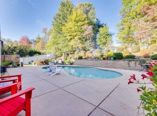 1109 Yarrow St, Matthews, NC 28104