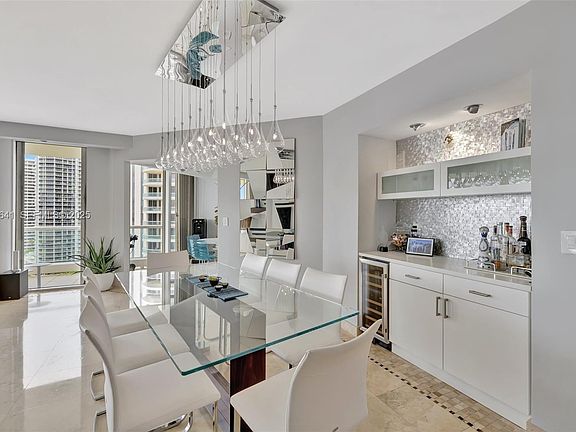 5th image of 7000 Island Blvd APT 1701