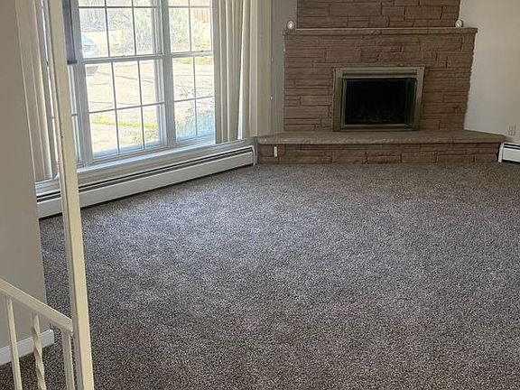 3rd image of 547 Greenwood Dr