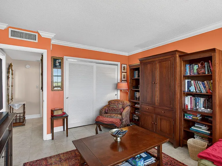 2600 N Flagler Dr #911 — Photo 25
