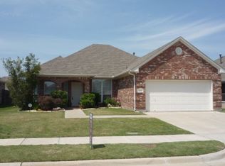 607 Crownpoint Ln, Arlington, TX 76002