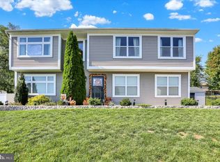 82 Nantucket Dr, Reading, PA 19605
