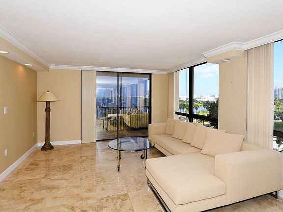5th image of 707 S Gulfstream Ave Unit 601