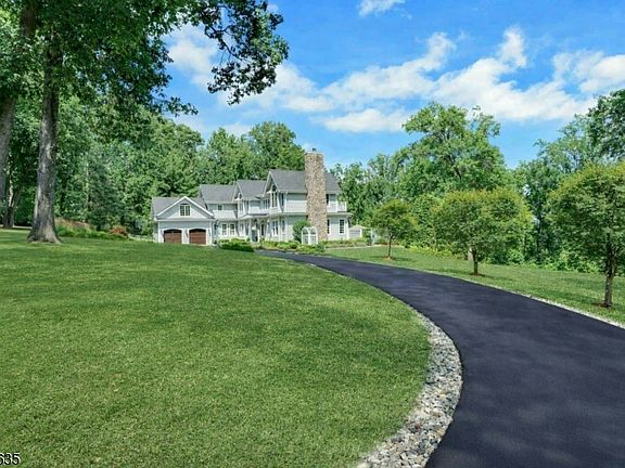 2nd image of 80 Old Farm Rd