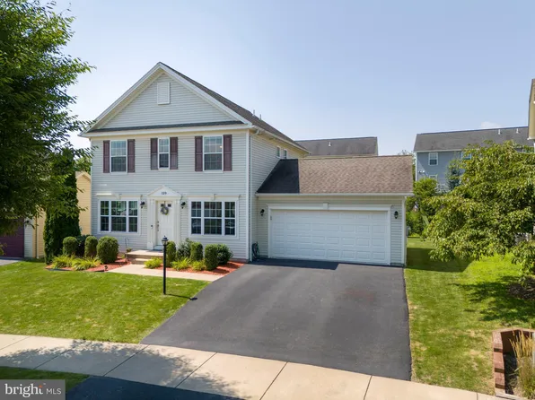 128 Meadowhawk Ln, State College, PA 16801