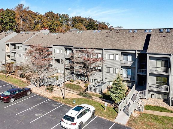 5th image of 75 Woodbridge Cir #1117