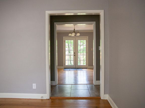 4th image of 321 Beechwood Dr