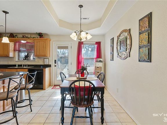 5th image of 12544 Meadow Oaks Ln