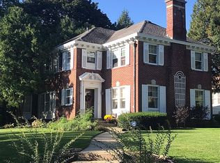 1403 W Lincoln Blvd, Freeport, IL 61032