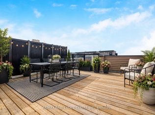 3409 Ridgeway Dr #18, Mississauga, ON L5L0B9