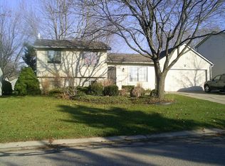 2432 Aztec Dr, Wixom, MI 48393