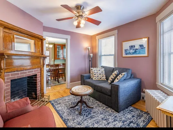 87 Cumberland St, Bangor, ME 04401