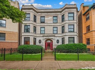 721 W Brompton Ave #1E, Chicago, IL 60657