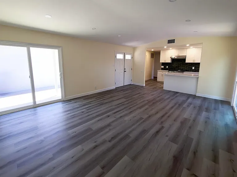 43387 Lindenwood St — Photo 15