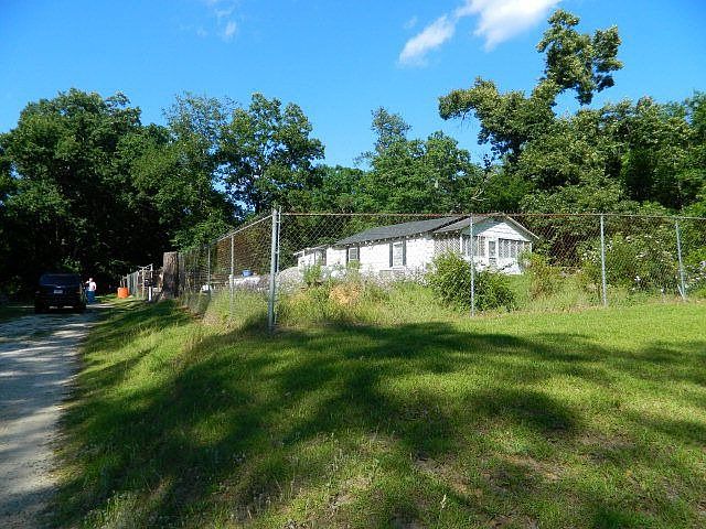 1st image of 510 Shaw Dr