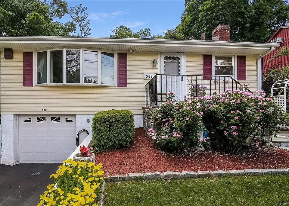 1st image of 568 Ashford Ave
