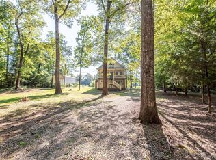 568 Bass Dr, Eutaw, AL 35462