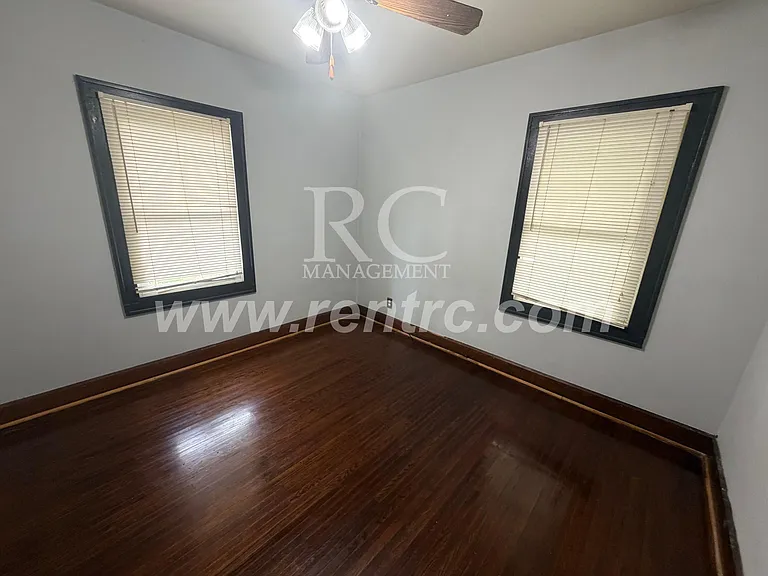 136 S Griffin St — Photo 15