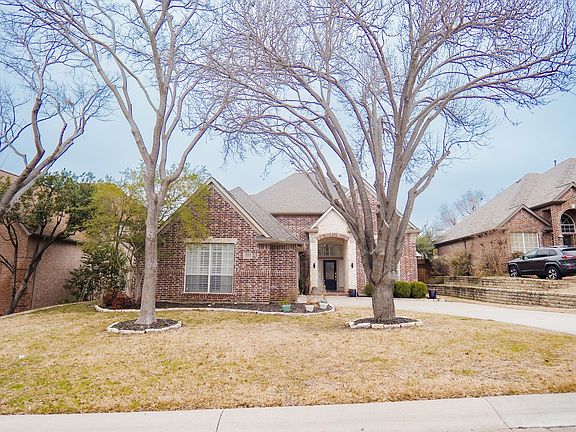 2nd image of 3404 Wimbledon Dr