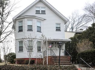 35 S Michigan Ave, Kenilworth, NJ