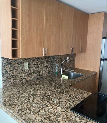 3rd image of 2899 Collins Ave APT 944