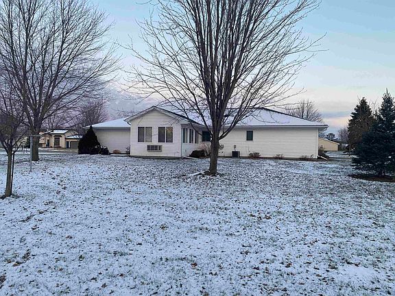 2nd image of 801 Donna Ave