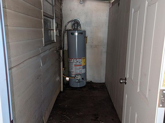 3rd image of 1113 1/2 Iberia St