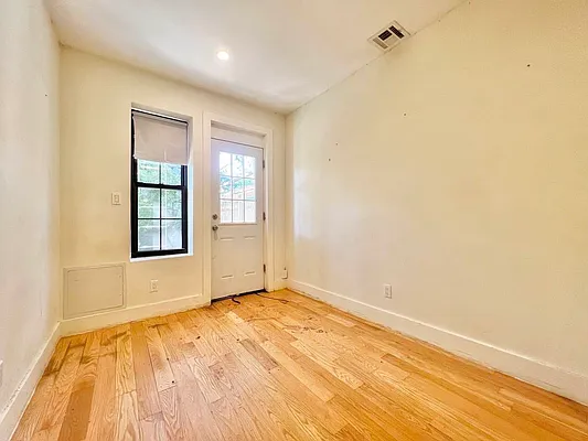 Rented by Doorway NYC, LLC | media 8