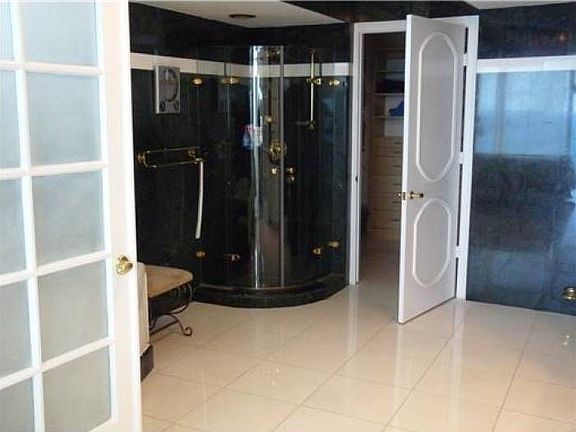 MASTER BATH SPA